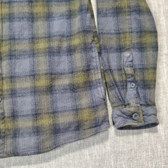 Globe Wanderer Shacket Flannel Shirts Green Blue Plaid Button Down - Picture 4 of 13